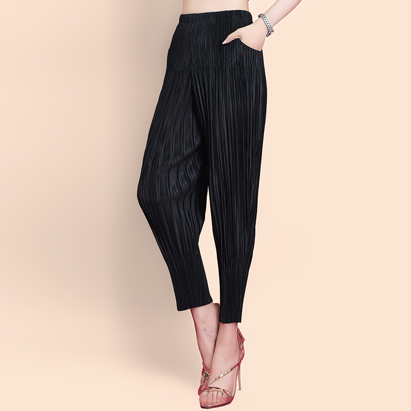 Miyake-Style Pleated Pants Casual Carrot Slim-Fit Pencil Pants for Women, Slimming Cropped Harem Pants Versatile Lantern Pants