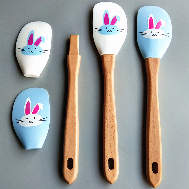 Hot Selling Baking Tool Wood Handle Silicone Rag Knife Cute Cartoon Pattern Painted DIY Cake Cream Scraper Rabbit