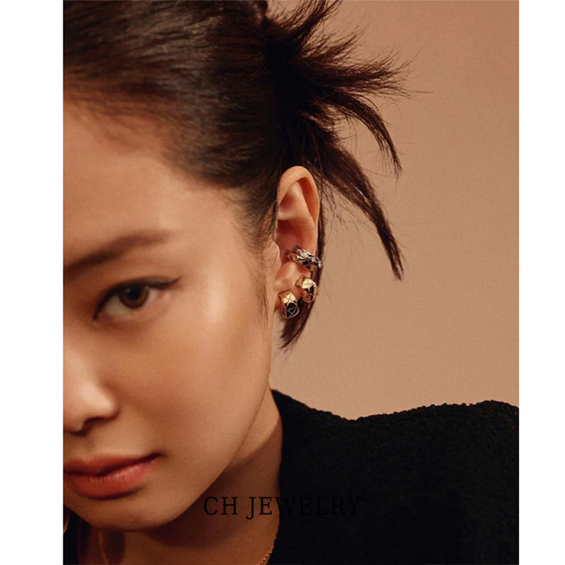 classic quilted pattern hoop earrings – luxury small fashion earrings for women classic quilted pattern hoop earrings – luxury small fashion earrings for women