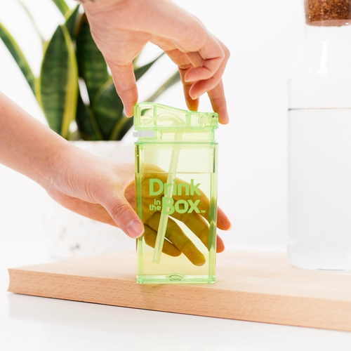 Кричащий дизайн напиток в коробке Прямоугольная пластиковая водяная чашка портативная чашка портативная соломенная чашка кв.