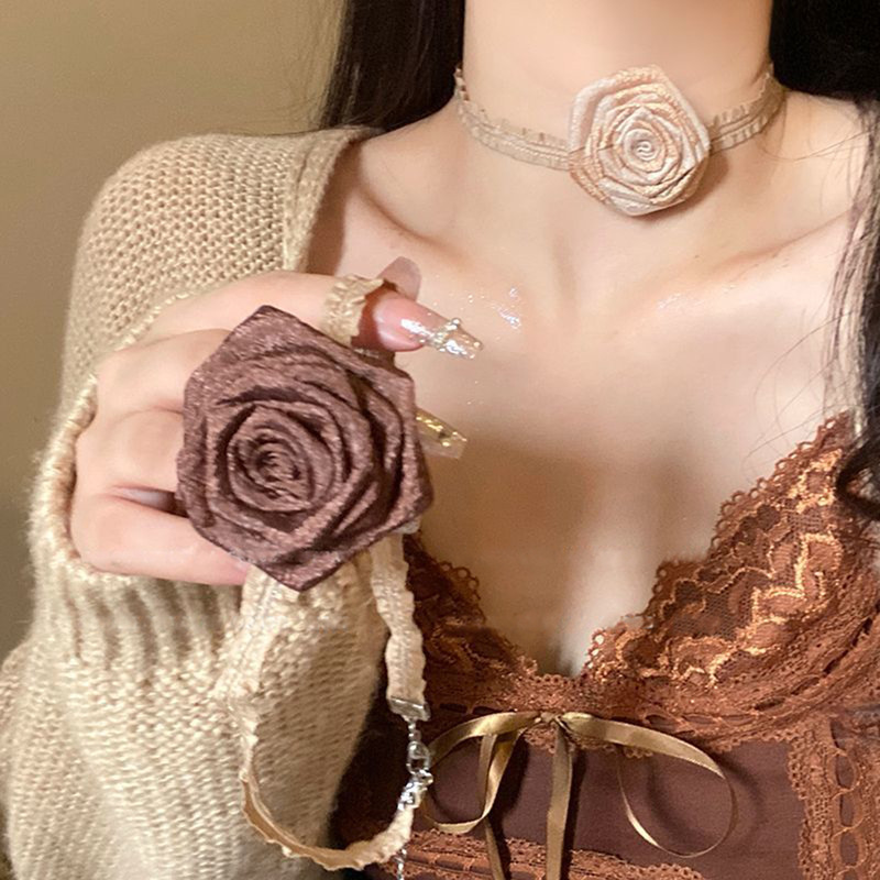 2023 Autumn New Style Melard Outfit Brown Rose Flower Clavicle Chain Choker Sweater Chain Light Luxury Necklace for Women 2023 Autumn New Style Melard Outfit Brown Rose Flower Clavicle Chain Choker Sweater Chain Light Luxury Necklace for Women
