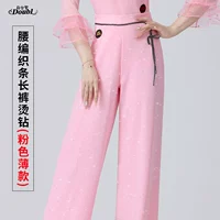 Красные тонкие плетеные штаны