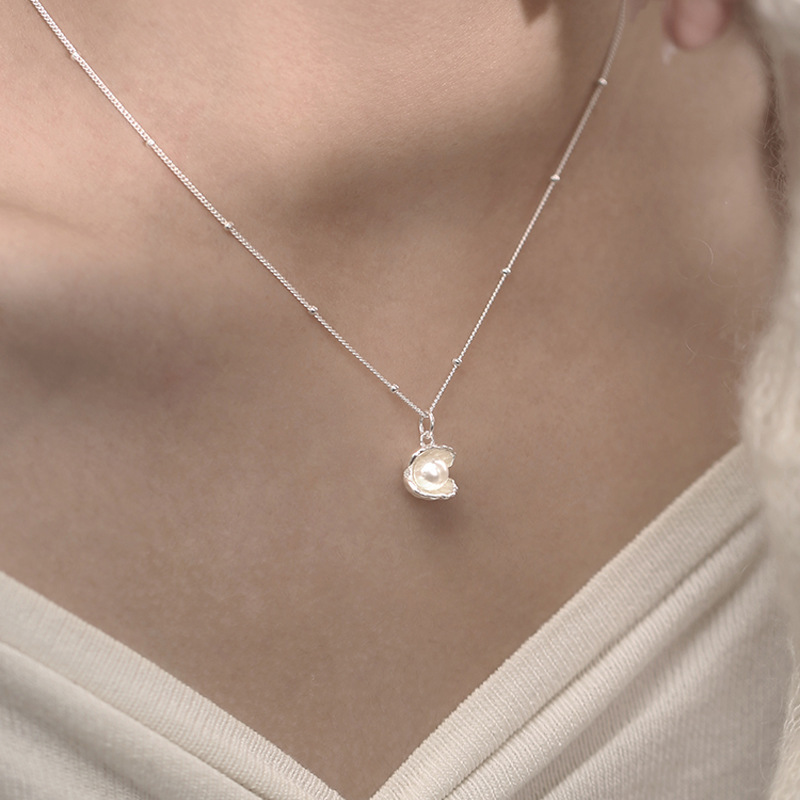 Shell Pearl Necklace Women's Accessible Luxury Elegant Versatile High-End Design Clavicle Chain Simple Niche Versatile Necklace Trend