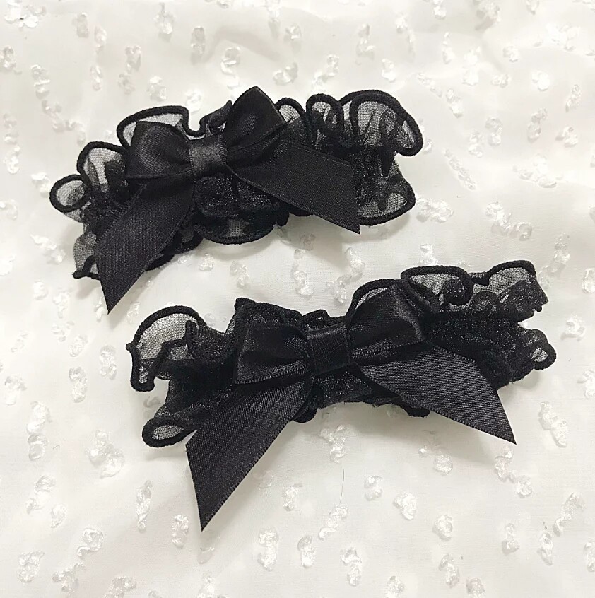 (main picture: Handring Tile) Syracuse High girl cute Snow spinning butterfly knot leg ring 1 or hand ring black 