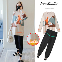 Pregnant womens autumn and winter clothing suit net red fashion new trendy 2021 bottoming shirt plus fleece sweater outer wear knitted dress