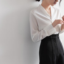 Design sense niche shirt Womens spring and autumn V-neck long-sleeved cold wind wild solid color silk chiffon shirt top shirt