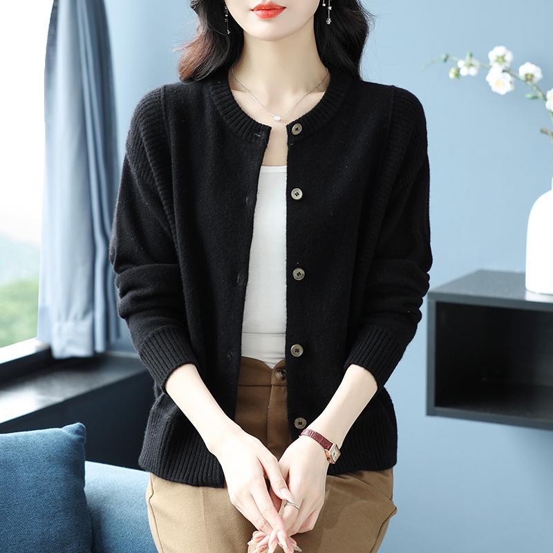 100% Pure Wool Cardigan for Women, New Autumn and Winter Round Neck Sweater Coat, Loose Outerwear, Knitted Black Thickened Top 100% Pure Wool Cardigan for Women, New Autumn and Winter Round Neck Sweater Coat, Loose Outerwear, Knitted Black Thickened Top