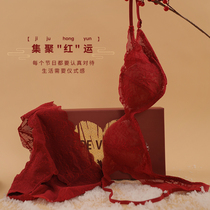 Zhang Dayis life oil painting red lace bra suit female wedding bride small breasts to woo big breasts with small bra