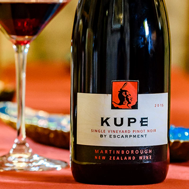 JS97 баллов WS96 баллов в Новой Зеландии Eskamen Kupei Park ブラック Pinotano Красное вино 2015