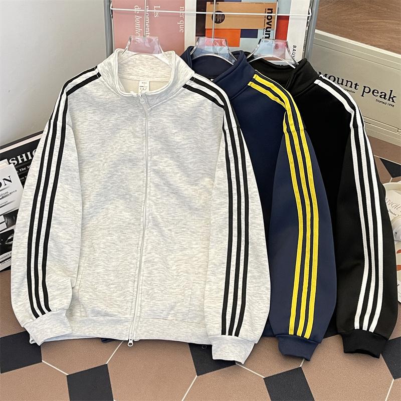 Casual Sports Style Cardigan Double Zipper Sweatshirt for Men and Women in Autumn and Winter Vintage Stand Collar Casual Three-Stripe Jacket Casual Sports Style Cardigan Double Zipper Sweatshirt for Men and Women in Autumn and Winter Vintage Stand Collar Casual Three-Stripe Jacket