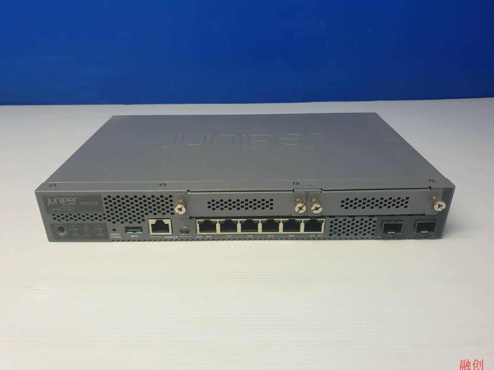 Juniper srx320 srx300 6x 1g PoE powered rj45 and 2x SFP ports tested