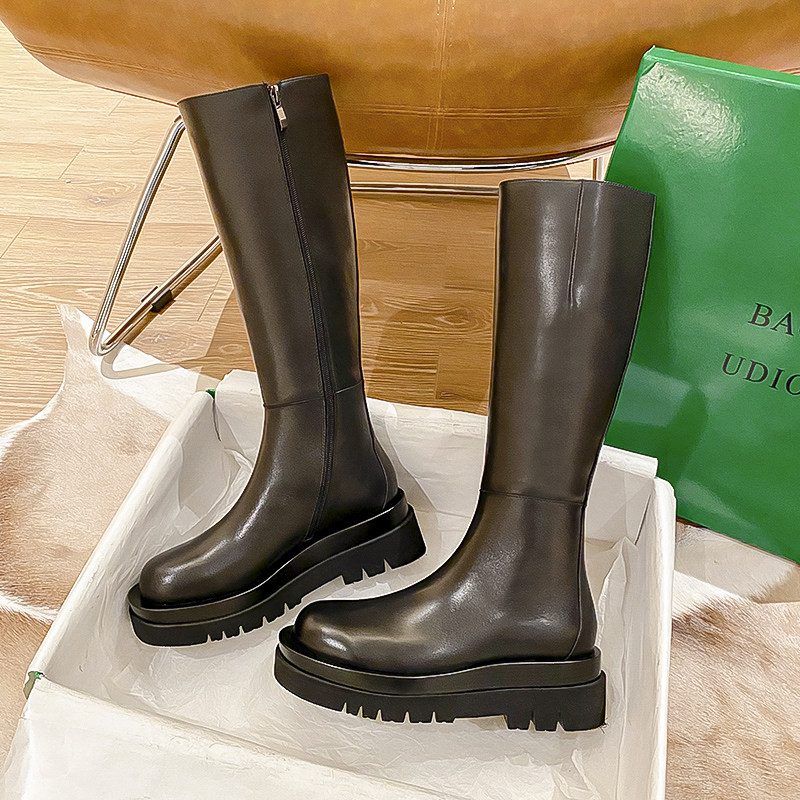 2022 new but in-knee heightening boots women's leather riding boots high tube slim and handsome black boots