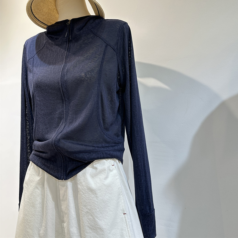 No D Recommended! Navy Blue Lyocell Sun-Protective Zip-Up Hoodie, Early Autumn Soft and Snug Fit, Versatile Sports Jacket No D Recommended! Navy Blue Lyocell Sun-Protective Zip-Up Hoodie, Early Autumn Soft and Snug Fit, Versatile Sports Jacket