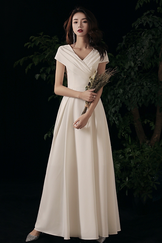 White Evening Dress, Feminine, Light Luxury, Suitable for Hostess, High-End, Light Luxury, Niche, Suitable for Marriage Registration, Can Be Worn Casually