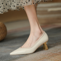 White High heel Single shoe female tip One foot pedal small leather leather Leather Pearls Shallow heels slim to 2021 new big code