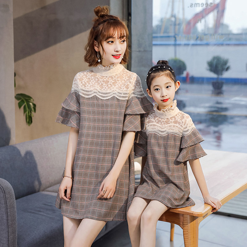 Parent-child outfit 2021 autumn new mother-daughter dress Korean fashion girl princess dress plaid spring and autumn tide