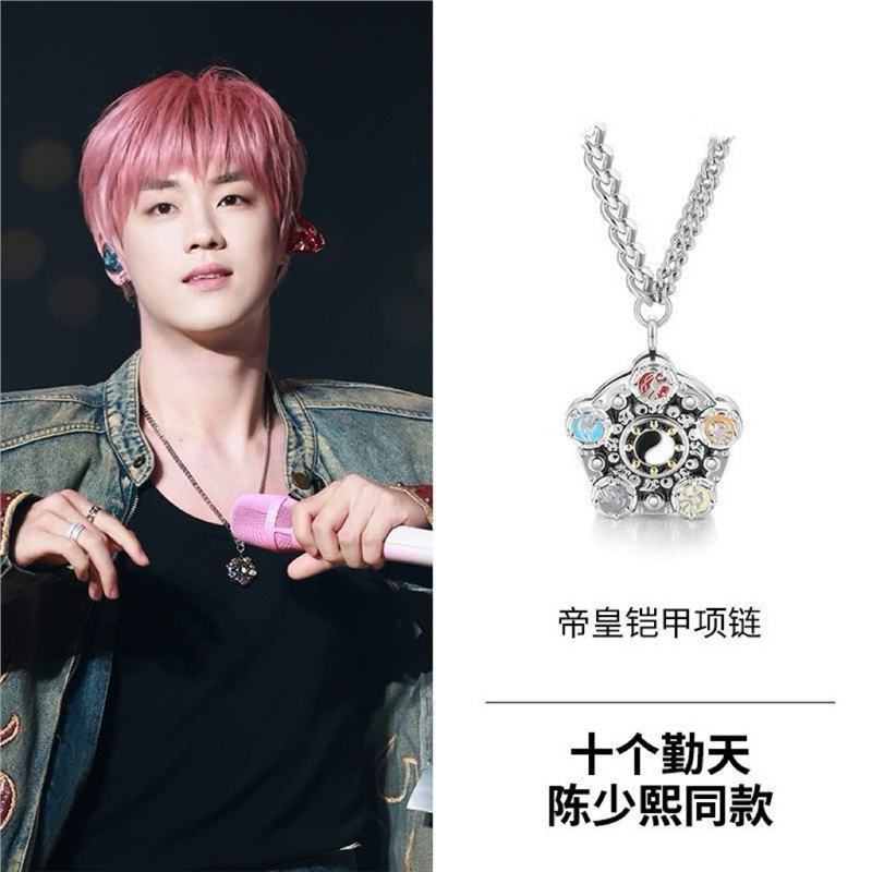【New Model】Armor Warrior Keychain Emperor Hero Five Elements Armor Rotatable Pendant Necklace for Men - Bold and Dashing