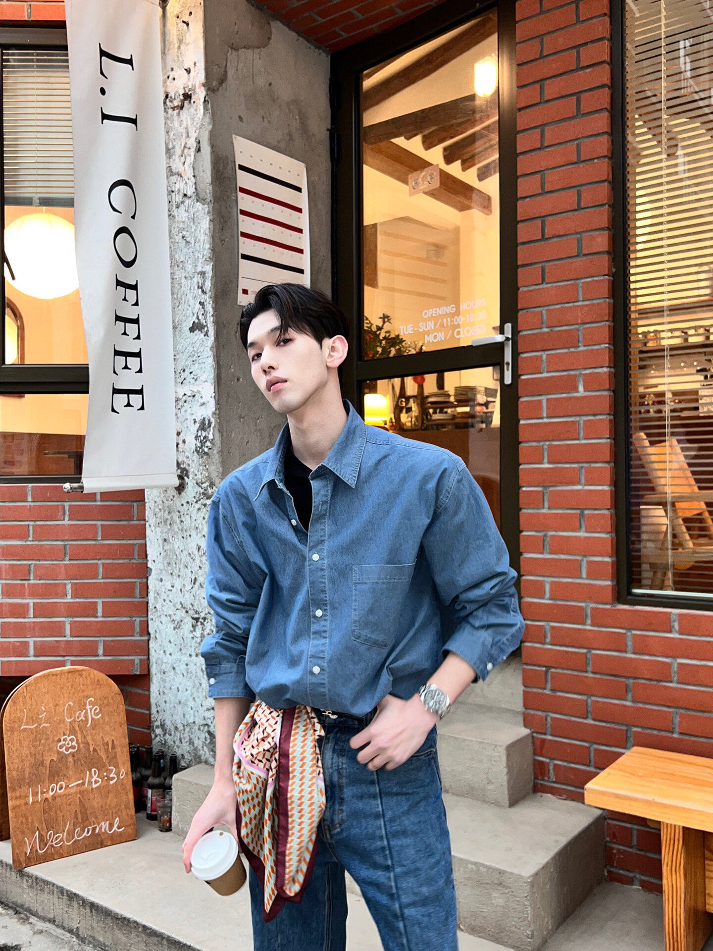 Джинсовая рубашка 牛仔衬衫男高级感韩系chic别致上衣时尚潮流穿搭雅痞男装长袖衬衣 T.l.f.n