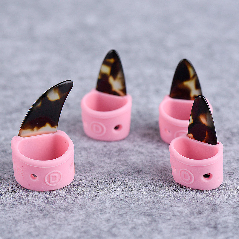 Strap with Ischia guzheng nail sleeve perforated breathable pink nail jacket free of rubberized rubberized rubberized rubberized fabric guzheng fingernail cover