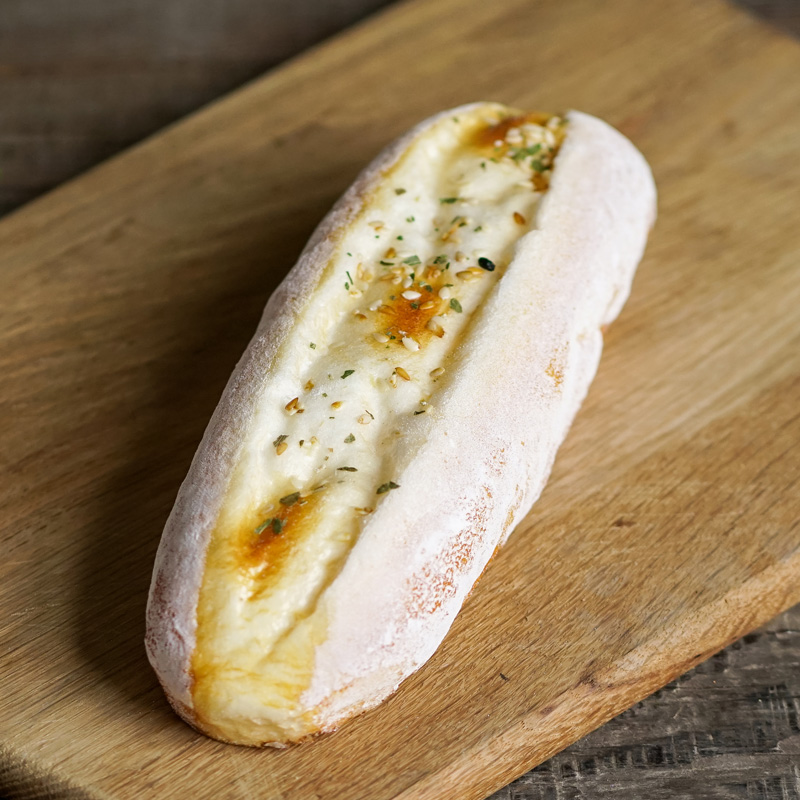 Left Bank wheat field Povalan simulated bread soft - fragrant food shooting props decorative bread model