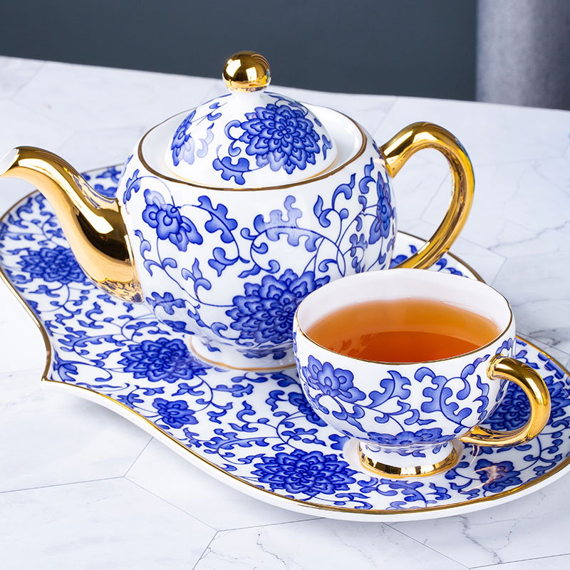 Glair one European make enjoy tea set three English afternoon tea set ceramic household with tray dish the teapot