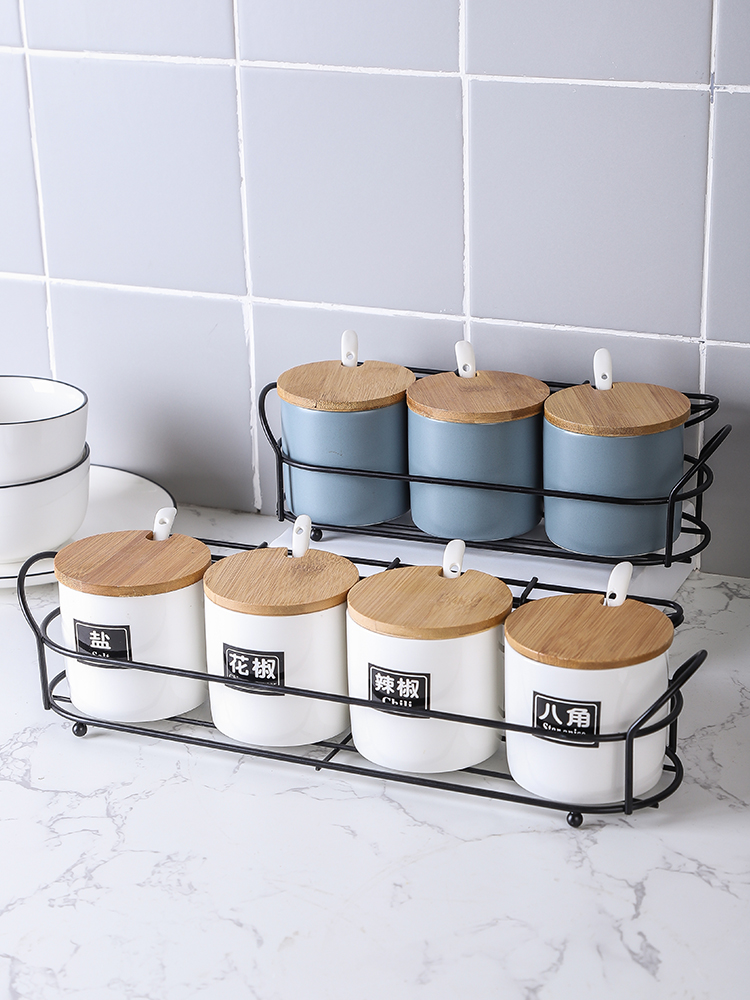 Seasoning box of a multiple household condiment jar ceramic seasonings pepper pot pot Seasoning salt box of four