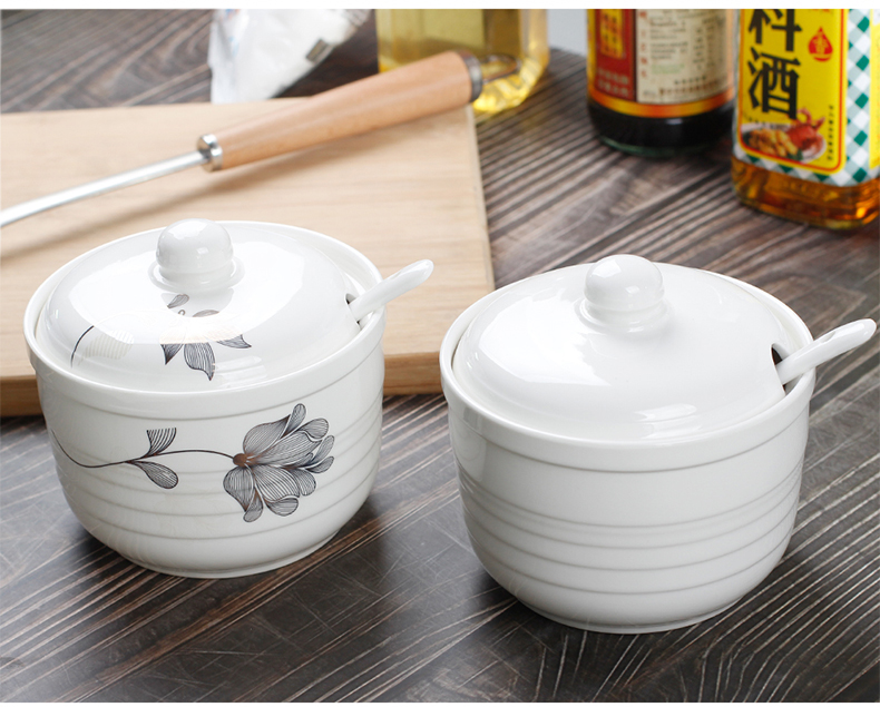 Ceramic as the seasoning with cover pot home seasoning salt kitchen condiment box of chilli oil seasoning as cans suits for
