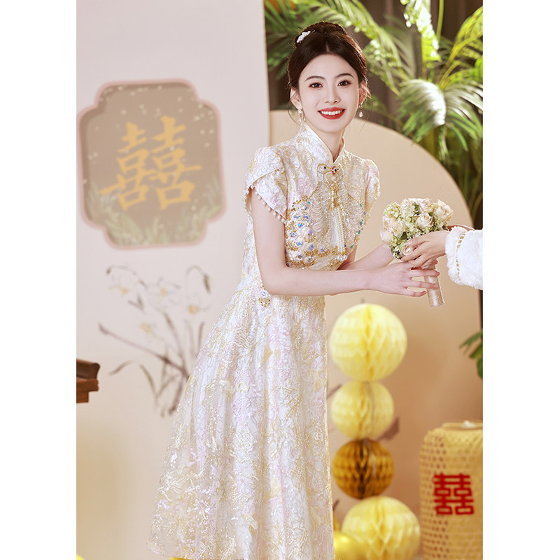 Китайское платье для тостов cheongsam bride 2026, маленькое платье для помолвки, юбка, высококачественная легкая роскошная ниша, высококачественная дверь для воспоминаний