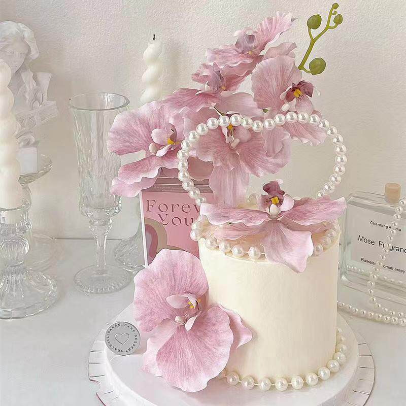 Net red Mother's Day cake decorated pearl love pearl chain simulation butterfly bouquet flower box plugin
