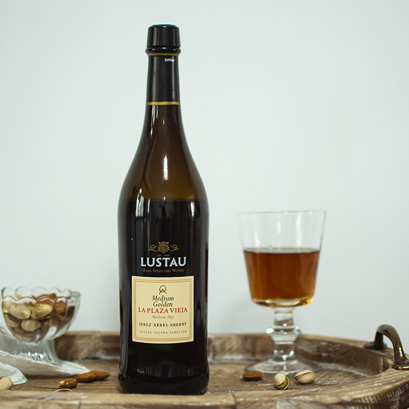 Delicate hazelnut aroma Lustau Sherry