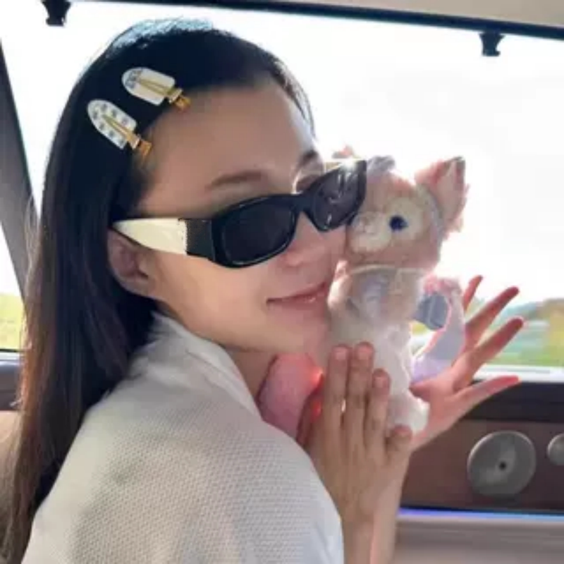 2025 Panda Black and White Color-Blocking Large Uv Protection Sunglasses for Women with Prescription Ch5525 Cat-Eye Trendy Sunglasses