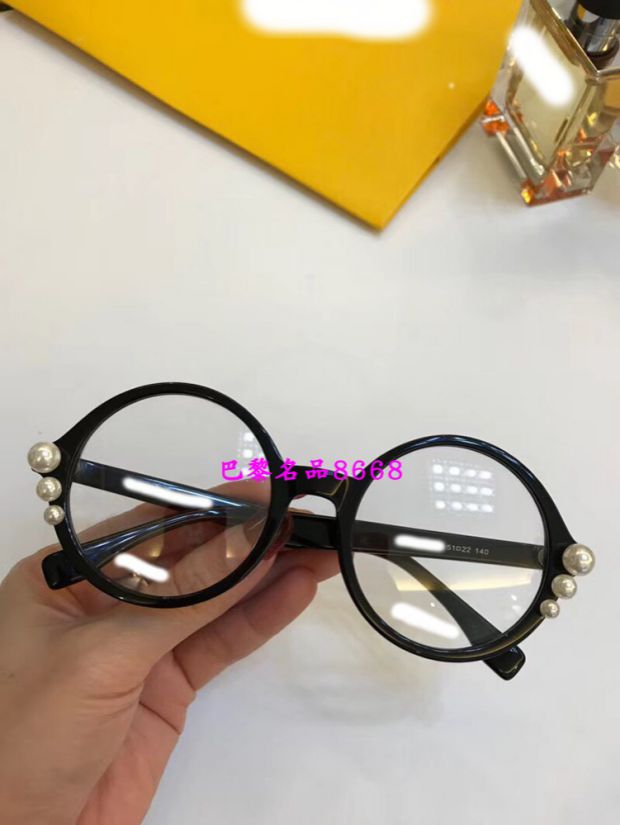2018 Châu Âu và Mỹ thời trang sang trọng kính gọng gương cận thị nữ đồng bằng ngọc trai phẳng gương châu Âu trạm quang mắt kính gucci