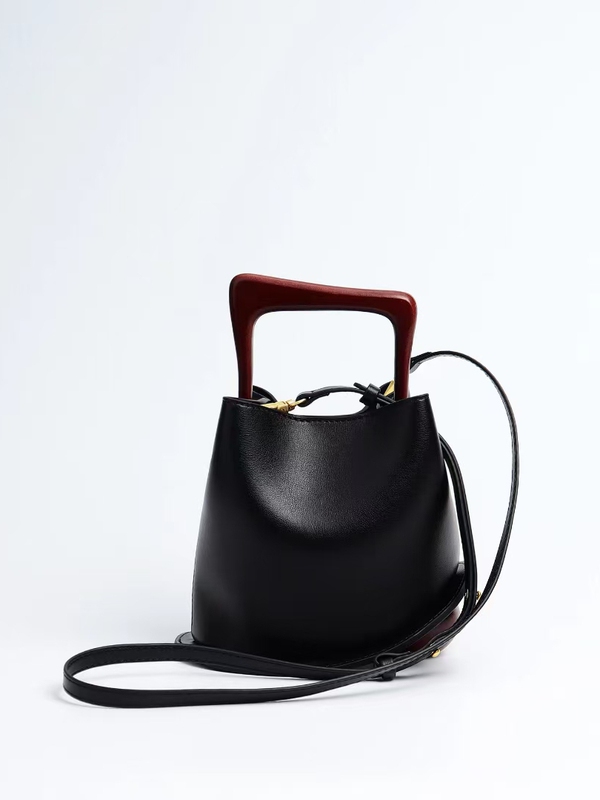 High-End Genuine Leather Bucket Bag 2023 New Niche Design Asymmetrical Handbag Casual Versatile Shoulder Bag