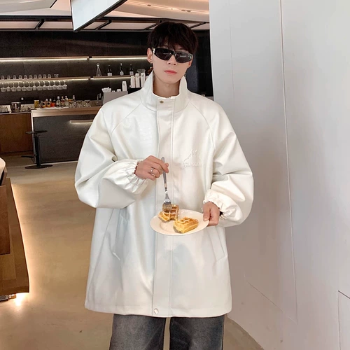 Белая рубашка, демисезонная куртка, дизайнерский плащ, в американском стиле, крокодиловый принт, тренд сезона, большой размер