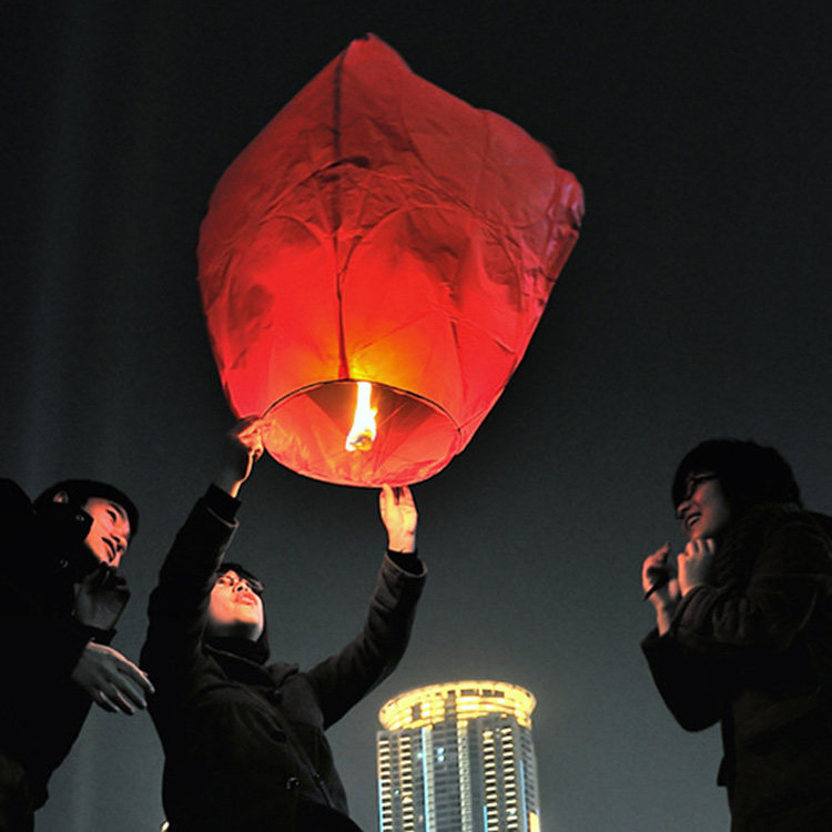 Sky Lanterns Wish Lights Flame Retardant Creative Love Heart-shaped Romantic Courgette White Pray Fuho Lanterns Hot Sell