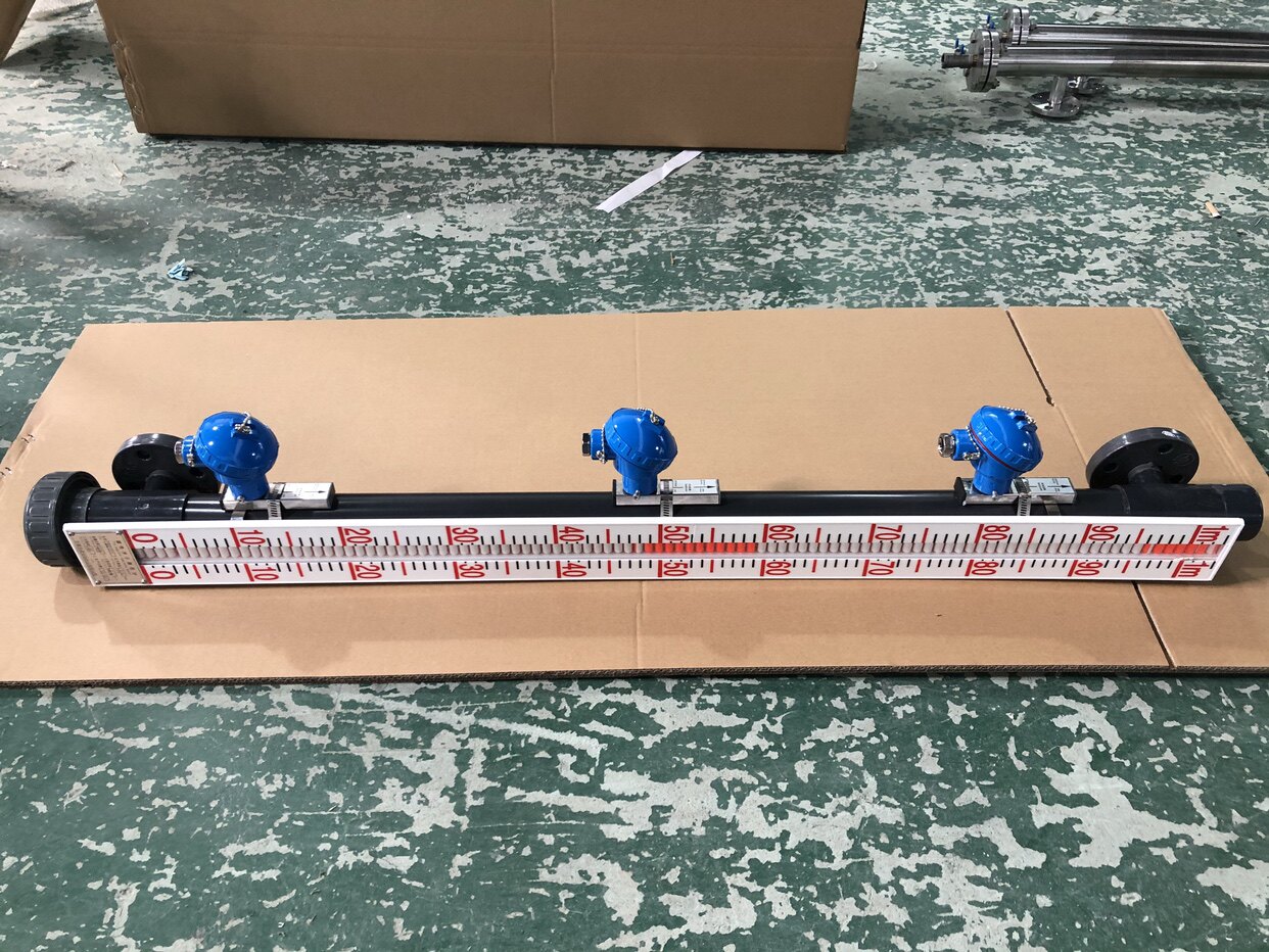 Уровнемер жидкости 磁翻板液位计捆绑式液位开关 触点型 保持型 常温 高温 防爆