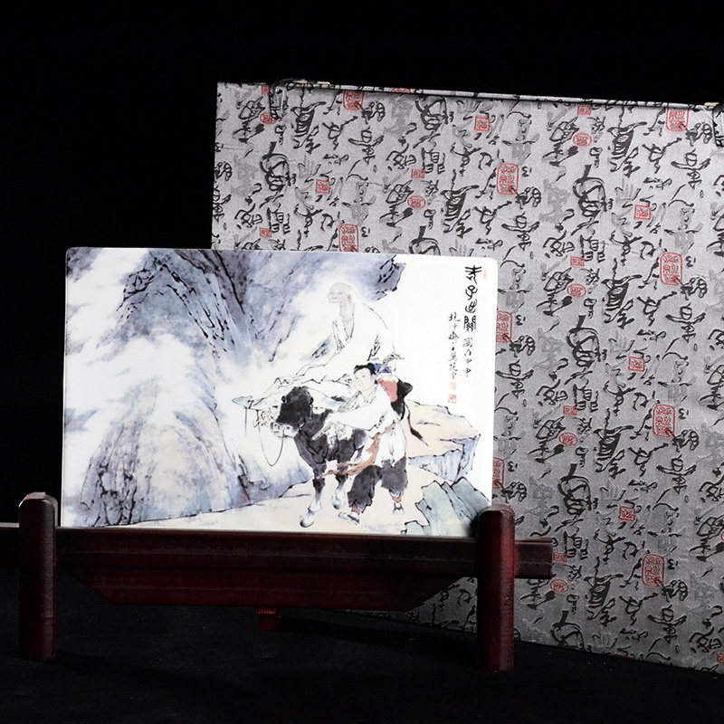 Laozi out of the watch pan Bone Porcelain Watch Pan Business Office Living Room Xuanguan Decoration Boutique Fan Zeng State Painting