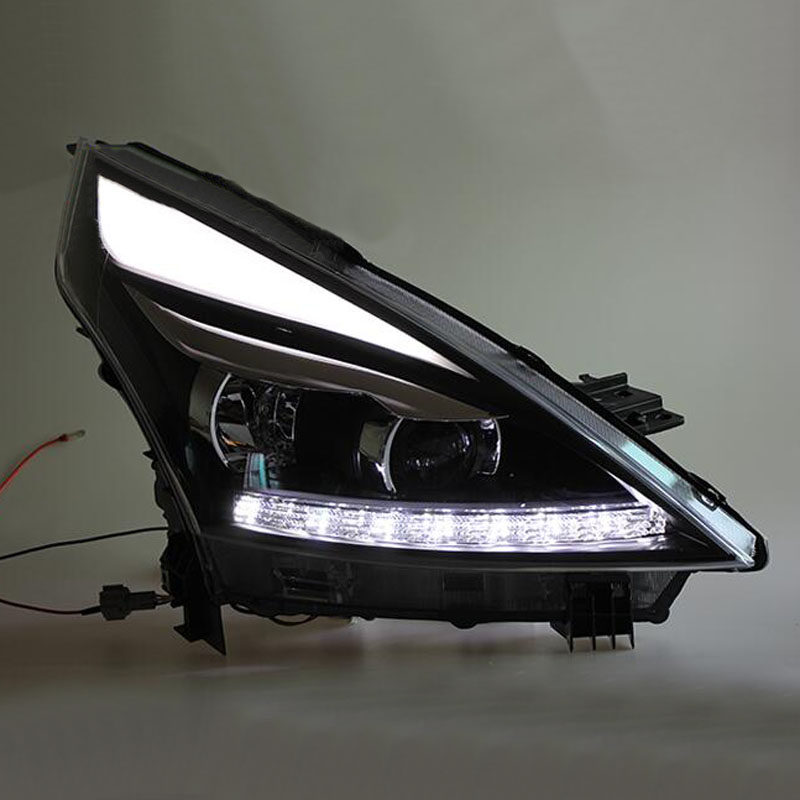 2pcs Xenon Headlight LED Running Light for Nissan Teana/Altima 20082012 eBay