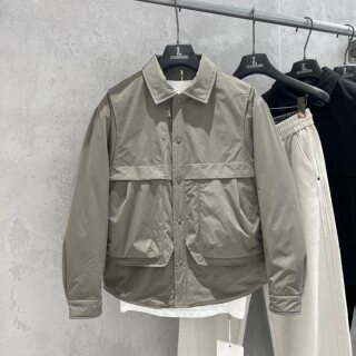Fashionable fake two-piece lightweight down jackets of the same style