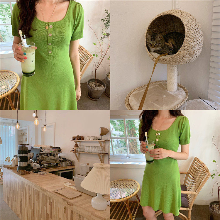 Retro single-breasted, form-fitting knitted dress that exposes the collarbone pic 23