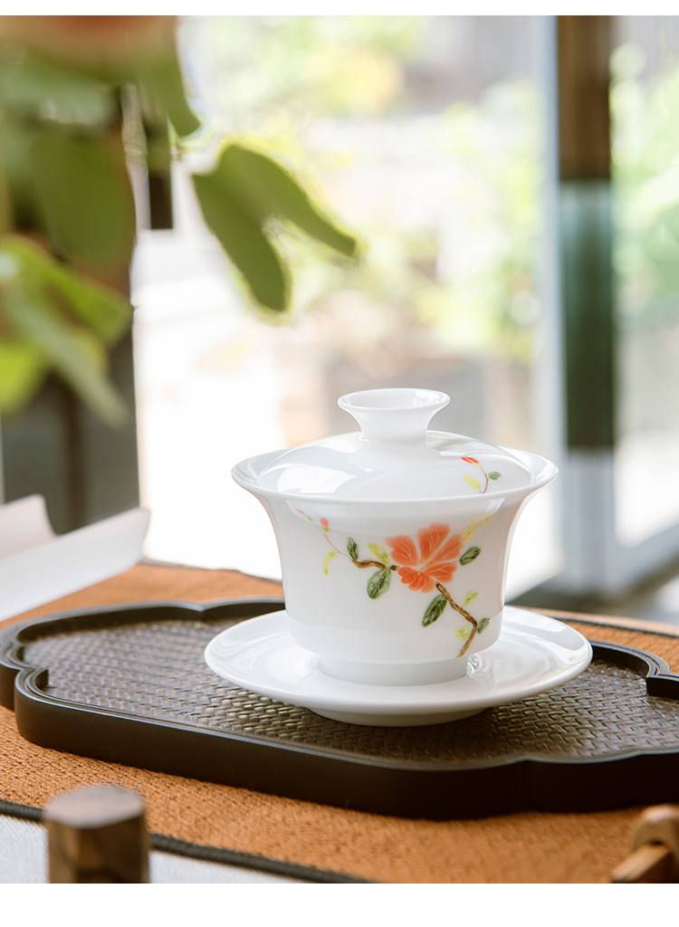 Jingdezhen ceramic kung fu tea set hand - made tureen thin foetus bowl sample tea cup sweet white porcelain tea bowl of tea by hand