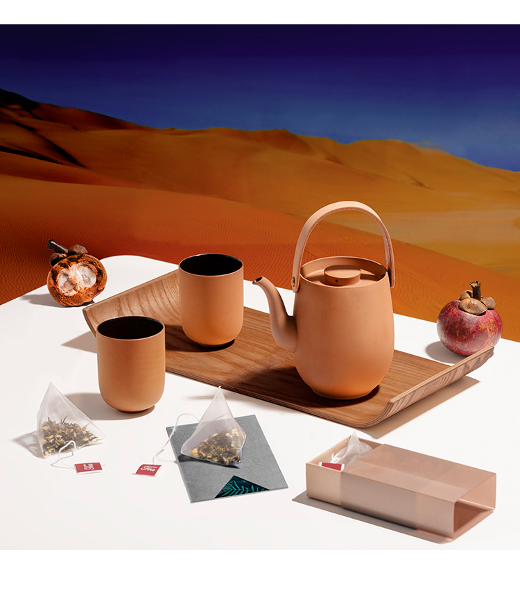 Travel to crack cup Japanese portable tea set kung fu tea set a pot of two cups of three color optional coarse pottery gift box