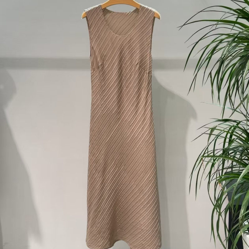 Maijia Mall's Same Style Summer Women's mm Sleeveless Silk Mid-Length Pleated Vest Dress 5H5290931Q