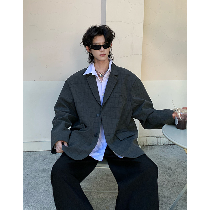 Dark Gray Plaid Blazer for Men, Spring and Autumn Style, Korean Version, Trendy, High-End, Mature Style, Patterned Suit for Men Dark Gray Plaid Blazer for Men, Spring and Autumn Style, Korean Version, Trendy, High-End, Mature Style, Patterned Suit for Men