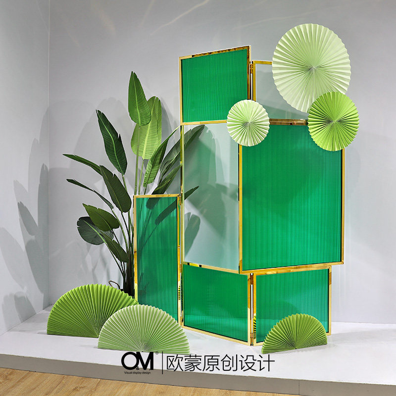 OM Original Spring Dp Point Scene Show Show Show Show Props Mall Clothing Shop Window Decoration Beauty Chen Placement