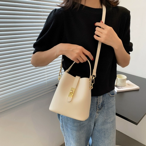 Небольшая сумка, сумка через плечо, универсальная сумка на одно плечо, популярно в интернете