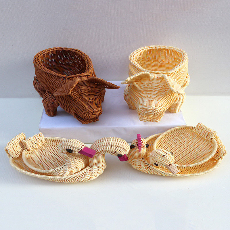 Cute storage box candy plate fruit basket bread basket living room creative fruit plate cartoon storage basket animal shape