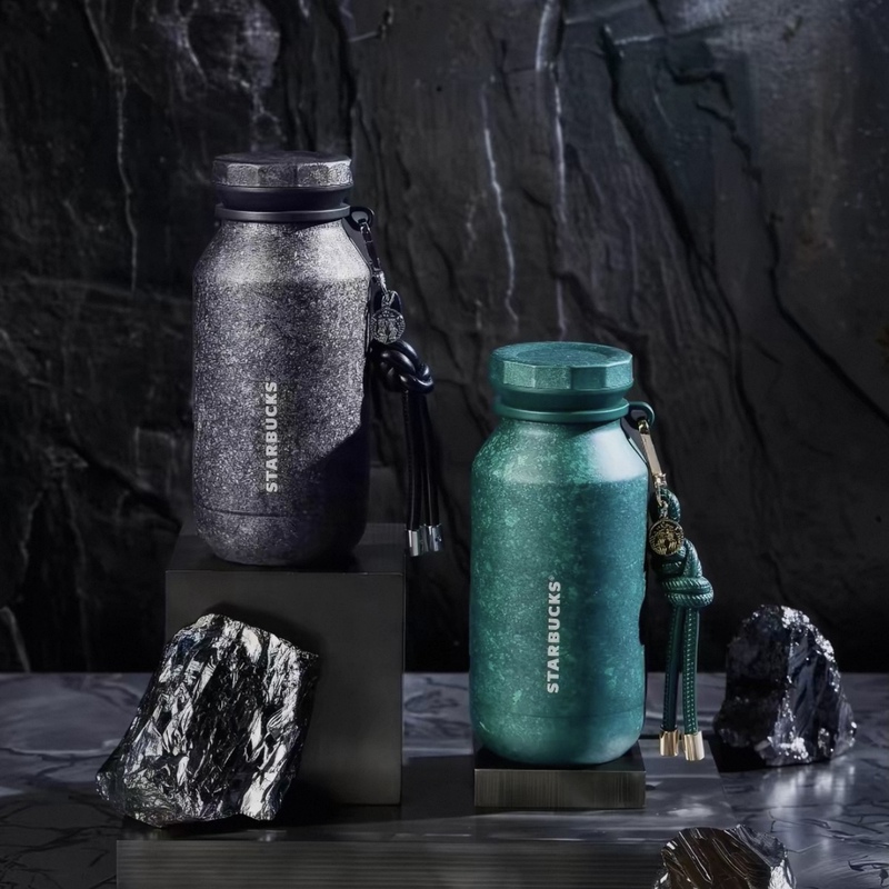 Starbucks Cup, Pure Titanium Series, Dark Green and Black, Simple and Compact, Portable Milk Bottle, Titanium Cup with Decorative Lanyard Starbucks Cup, Pure Titanium Series, Dark Green and Black, Simple and Compact, Portable Milk Bottle, Titanium Cup with Decorative Lanyard