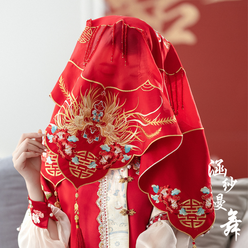 Red Veil Bride Wedding Veil Semi-Transparent Mesh Chinese Embroidery Tassel Wedding Veil Red Veil Red Headscarf