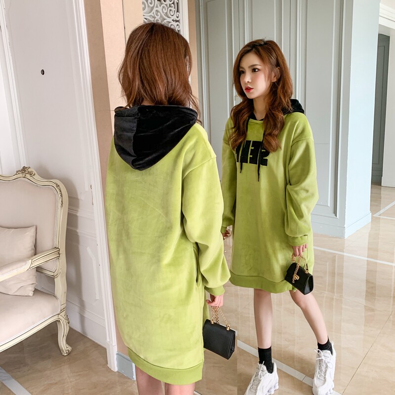 New gestational woman dress winter with cap gold velvet thickened with long version of lazy wind winter coat in winter coat in winter coat